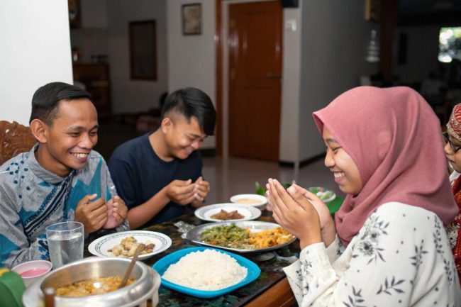 Sahur Pakai Nasi